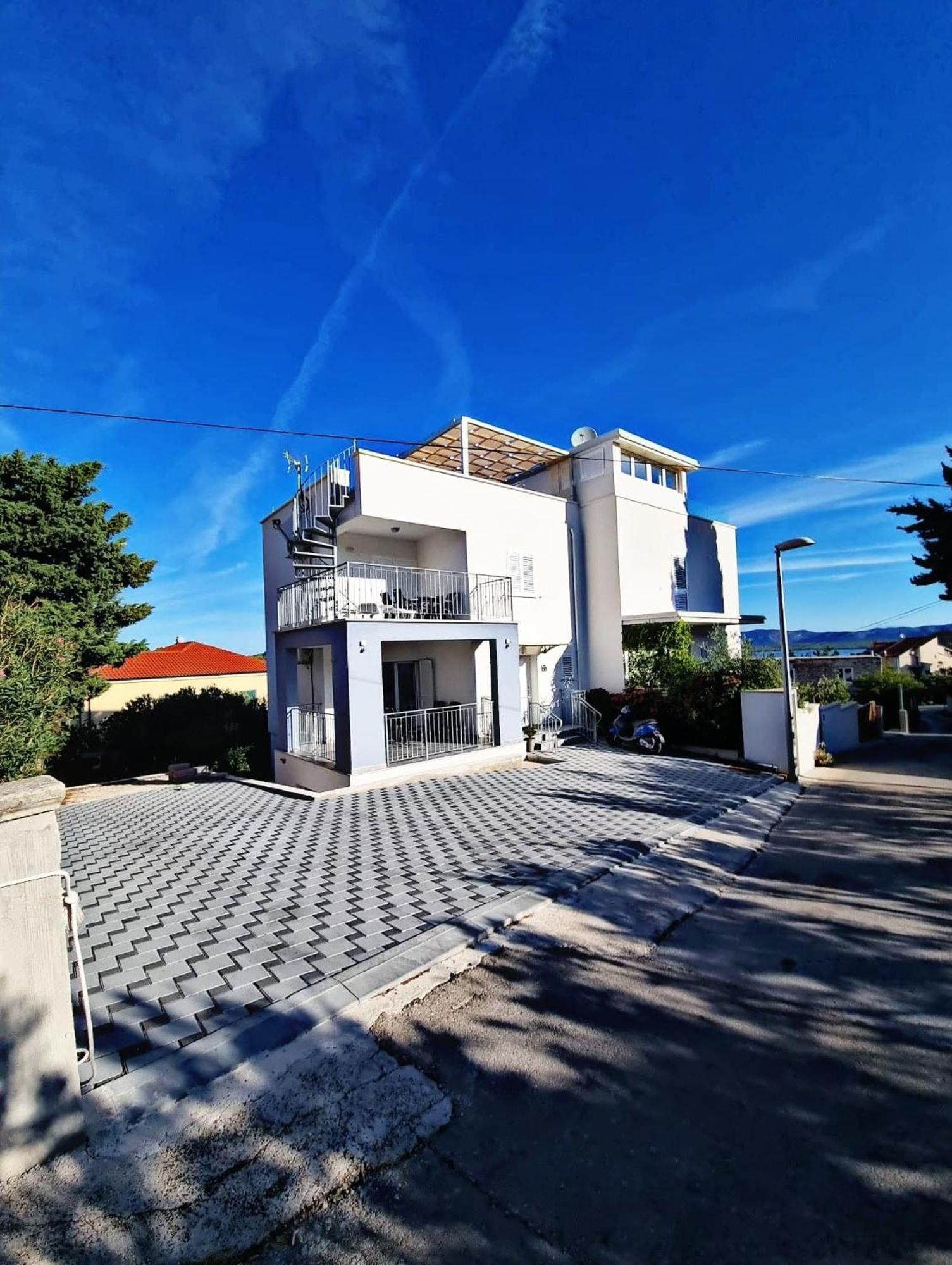 Matoc Apartments 穆泰尔岛 外观 照片
